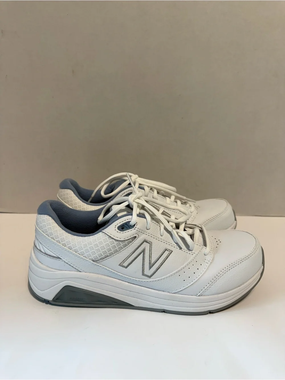 New Balance 928v3 White/Gray/Blue lace up low top sneaker WW928WB3 ladies 8
